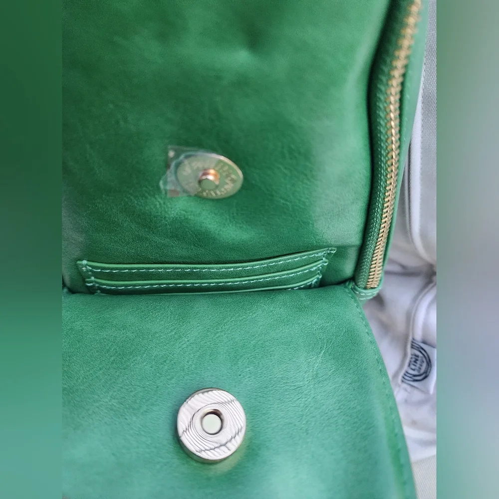 Pretty Simple Women's Waverly Emerald Woven Vegan Leather Sling Crossbody Bag - Picture 9 of 9